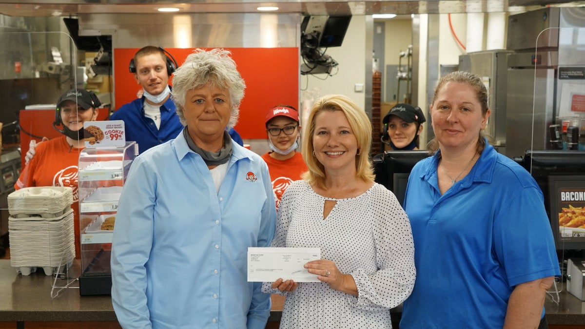 Claypool Hill Wendy’s Donates to Great Expectations program Southwest