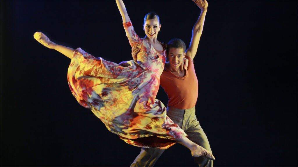 Courtesy of Houston Ballet Former Houston Ballet II Artists Sareen Tchekmedyian and Harper Watters in Ma Cong’s Calling. Photo by Amitava Sarkar (2009). Courtesy of Houston Ballet.